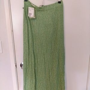 H&M green midi skirt small flower pattern US 10